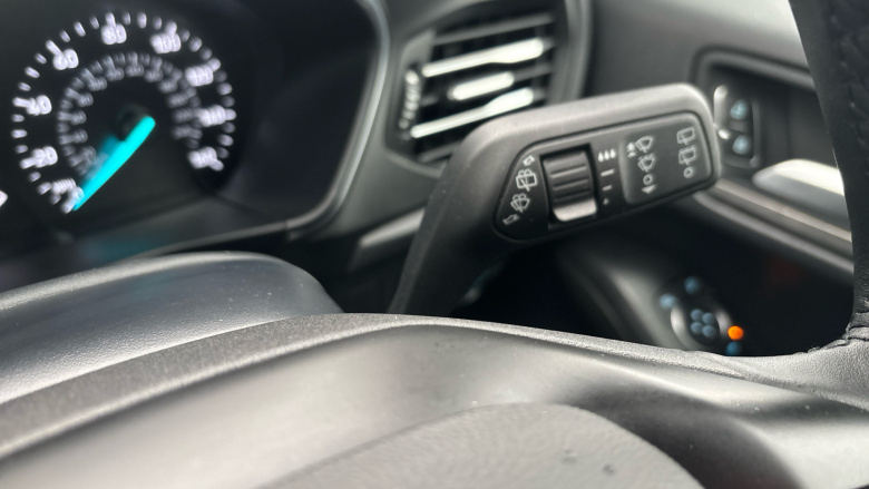 Ford Focus 1.0 EcoBoost 125 Titanium Edition 5dr Auto Petrol Hatchback